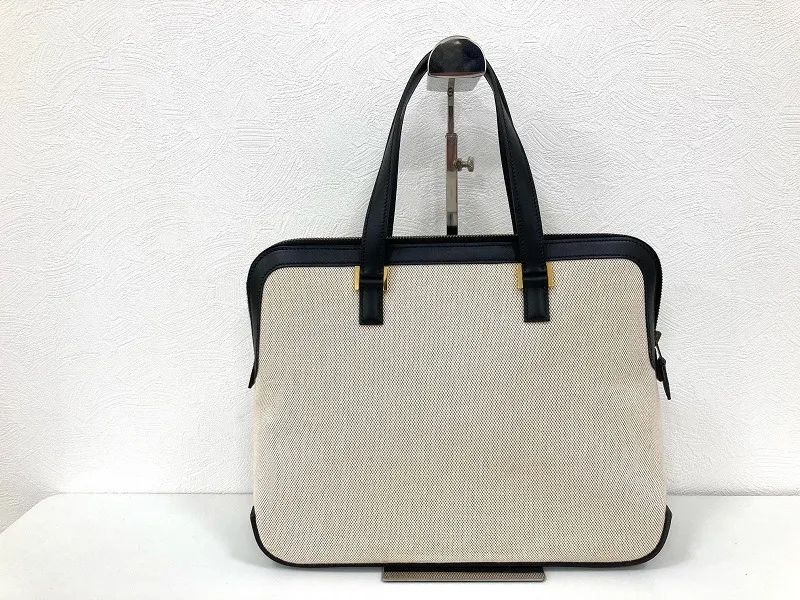 エルメス エスカパーダ